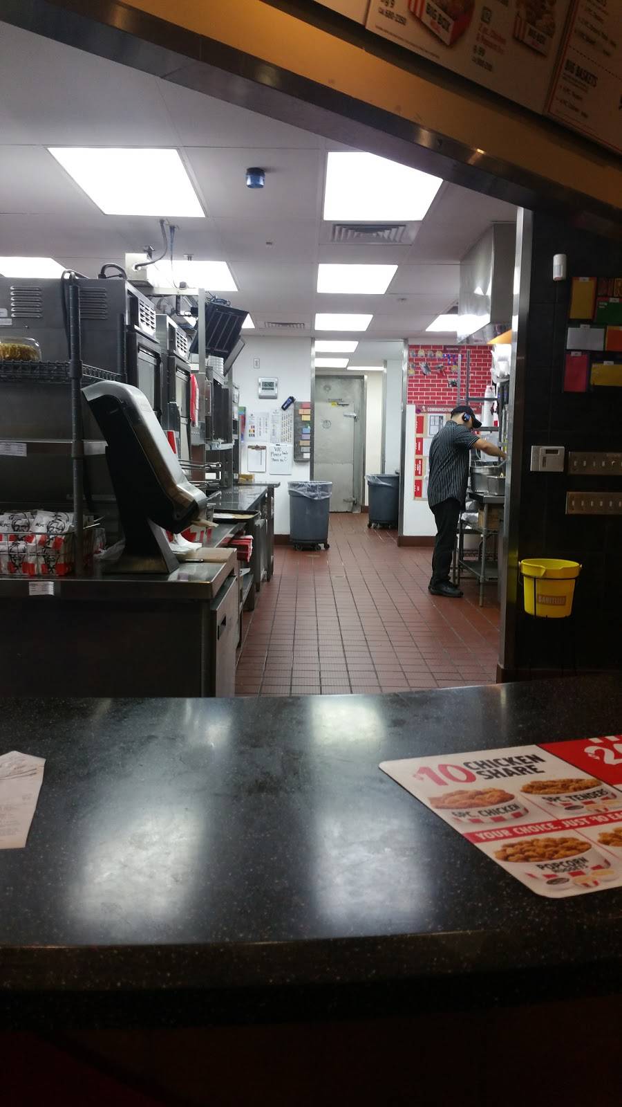 KFC | restaurant | 4339 E Imperial Hwy, Lynwood, CA 90262, USA | 3106081518 OR +1 310-608-1518