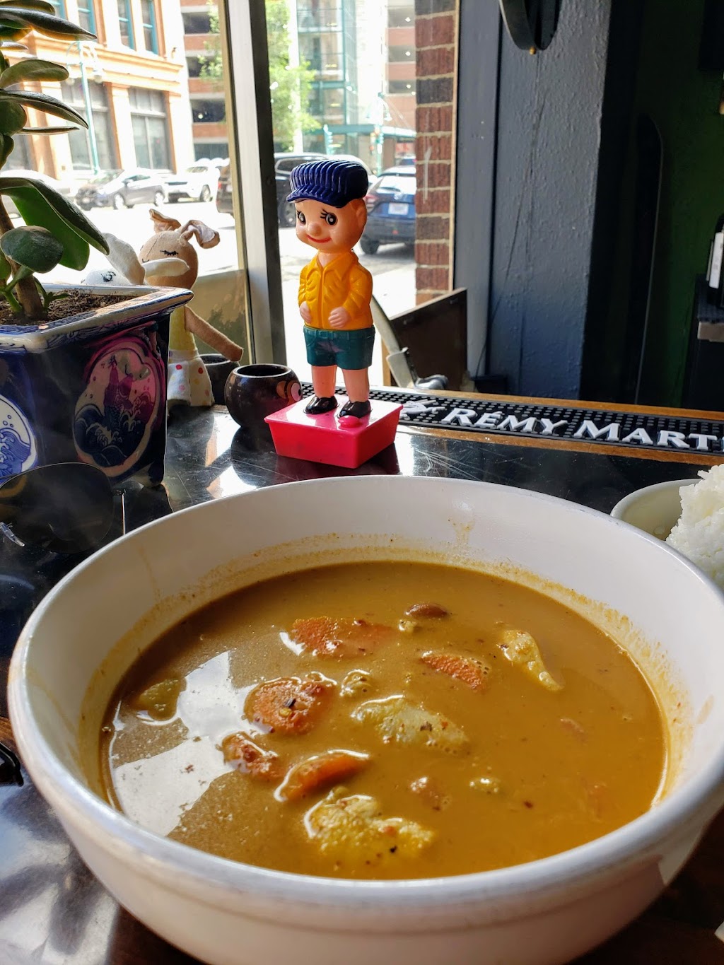 Lucky Ginger | restaurant | 221 N Water St, Milwaukee, WI 53202, USA | 4142698699 OR +1 414-269-8699