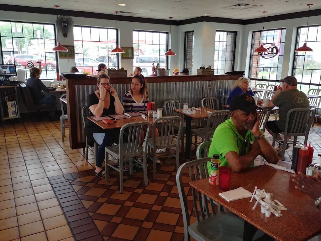 Franks Grill | restaurant | 4236 Hwy 6 N, Houston, TX 77084, USA | 2814638888 OR +1 281-463-8888