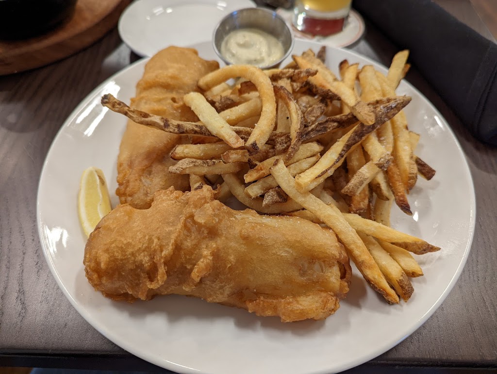 Schlafly Highland Square | restaurant | 907 Main St, Highland, IL 62249, USA | 3142412337 OR +1 314-241-2337