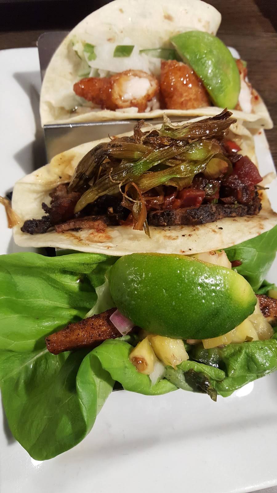 The Hoppy Gnome | restaurant | 203 E Berry St, Fort Wayne, IN 46802, USA | 2604220070 OR +1 260-422-0070