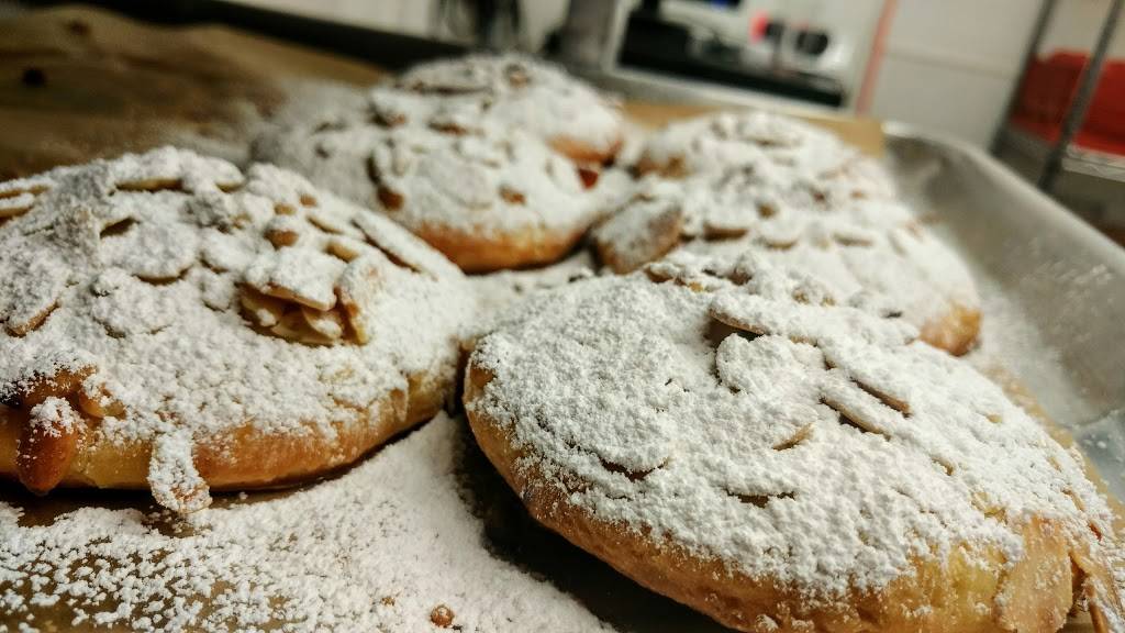 Carrara Pastries | cafe | 144 Los Angeles Ave Ste 107B, Moorpark, CA 93021, USA | 8055524250 OR +1 805-552-4250