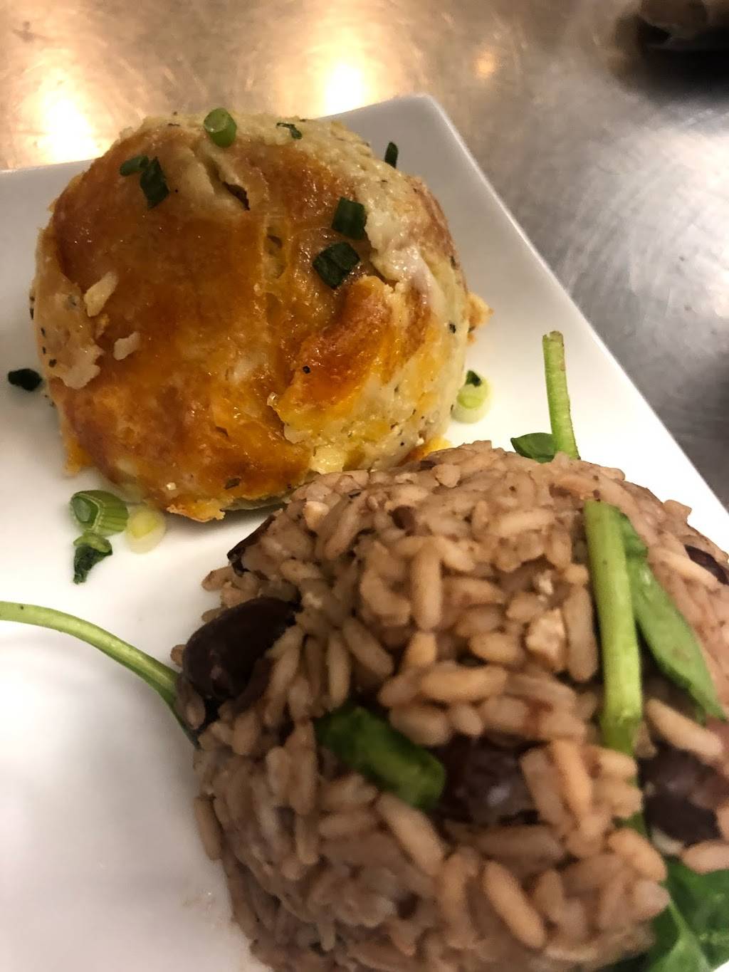 BK Supper Club | restaurant | 92 Bank St, Waterbury, CT 06702, USA | 2034378412 OR +1 203-437-8412