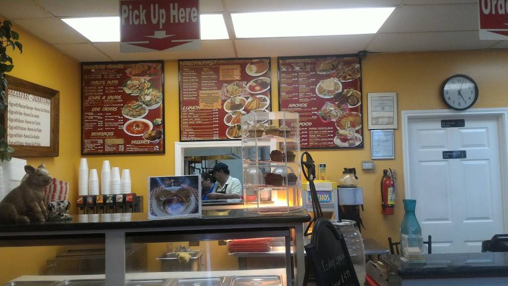 Lunas Tamale Factory & Mexican Grill | restaurant | 15632 Westpark Dr A, Houston, TX 77082, USA | 2814976646 OR +1 281-497-6646