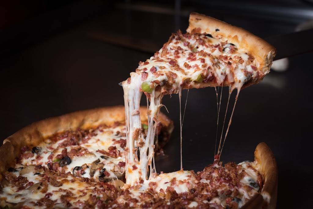 Adamos Italian Restaurant | restaurant | 3264 Rider Trail S, Earth City, MO 63045, USA | 3142913555 OR +1 314-291-3555