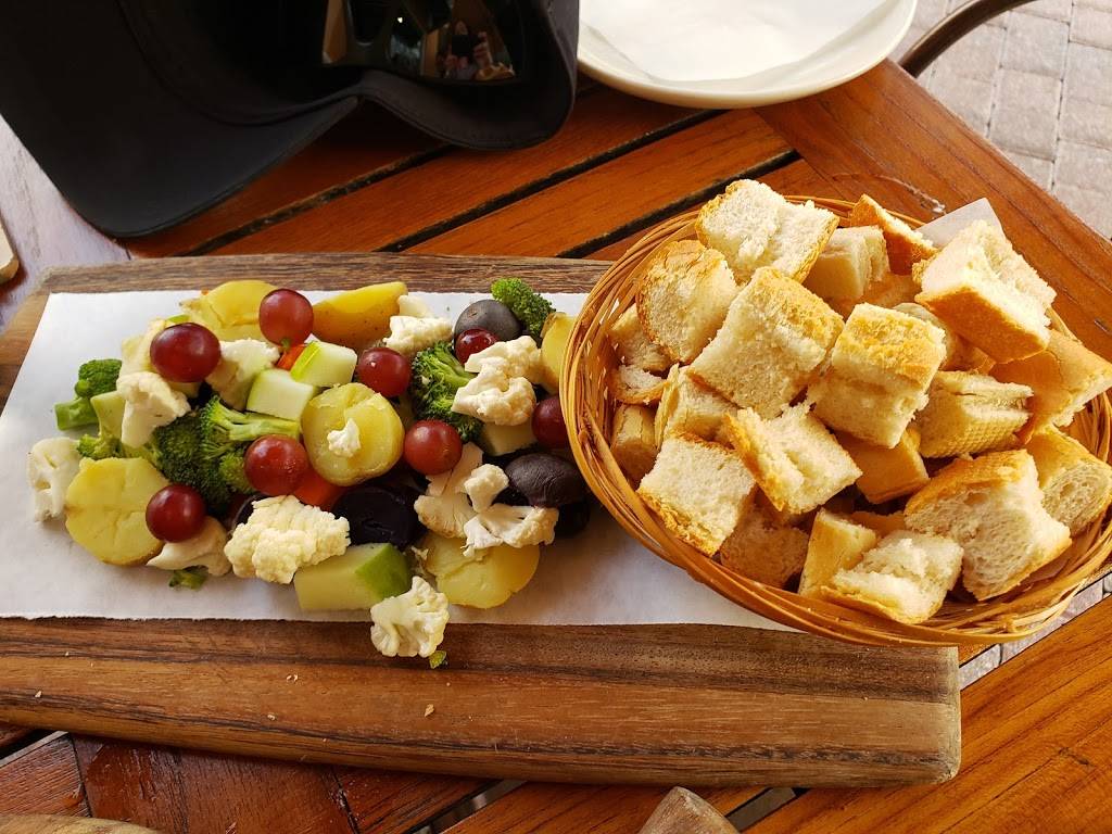 The Cheese Course | restaurant | 1679 Market St, Weston, FL 33326, USA | 9543848183 OR +1 954-384-8183