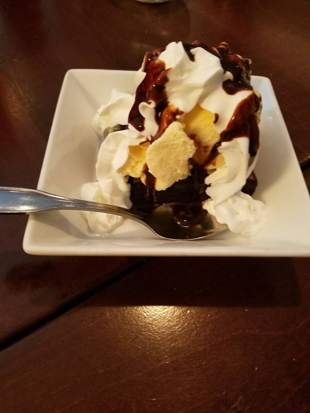 Wardhurst Grille | restaurant | 31 Lynnfield St, Peabody, MA 01960, USA | 9785319730 OR +1 978-531-9730