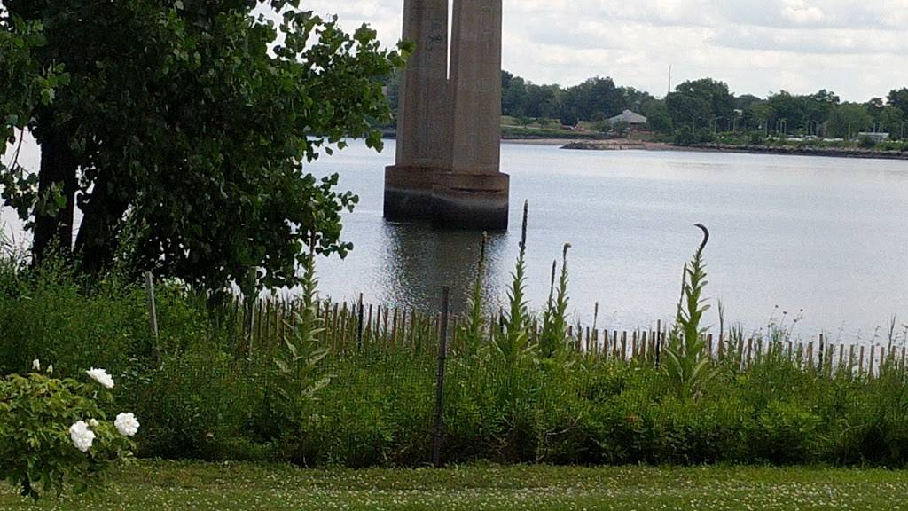 Buona Forchetta | meal takeaway | 168-68 9th Ave, Whitestone, NY 11357, USA | 7187672000 OR +1 718-767-2000