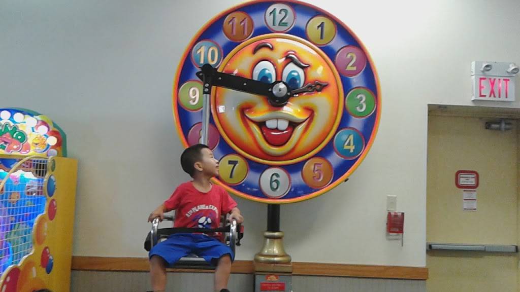 Chuck E. Cheese | restaurant | 4141 Dixie Rd, Mississauga, ON L4W 1V5, Canada | 9056024090 OR +1 905-602-4090