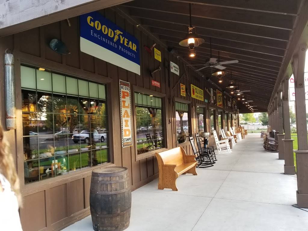 Cracker Barrel Old Country Store | restaurant | 12050 N Center Ave, Portland, OR 97217, USA | 5032856651 OR +1 503-285-6651
