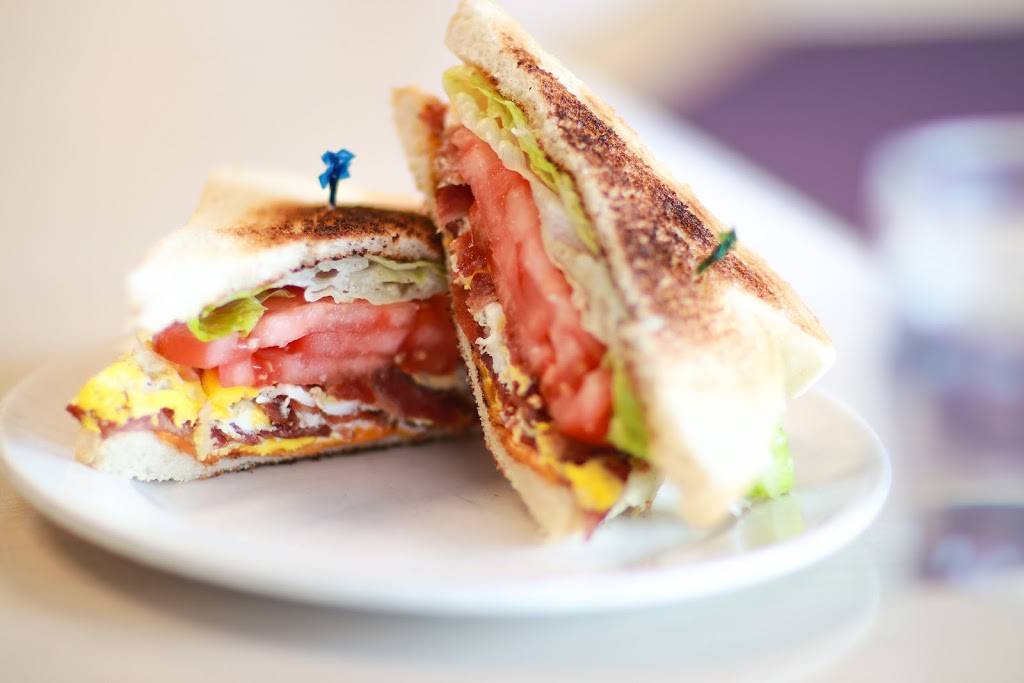 Ralph & Sons Diner | restaurant | 3420 Carling Ave, Nepean, ON K2H 5B1, Canada | 6138280697 OR +1 613-828-0697