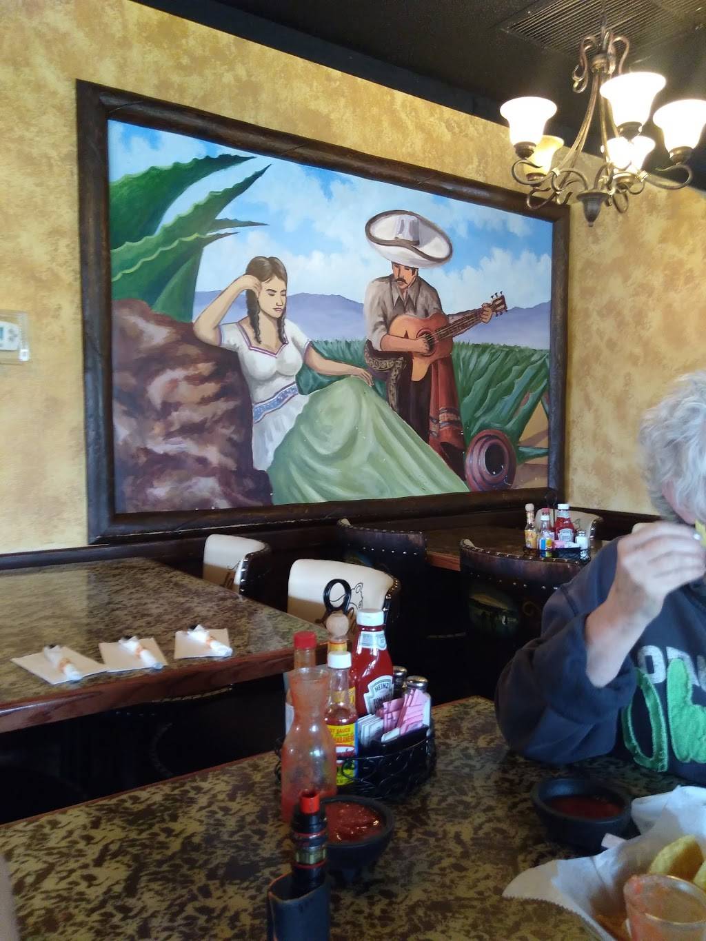 La Casa Mexican Restaurant | restaurant | 508 N Jefferson Way, Indianola, IA 50125, USA | 5159629422 OR +1 515-962-9422