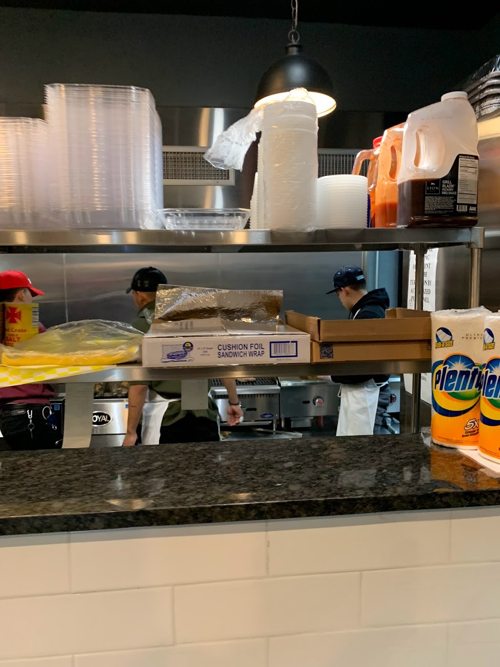 Retro Grill | restaurant | 2462 Nostrand Ave., Brooklyn, NY 11210, USA | 7189899669 OR +1 718-989-9669