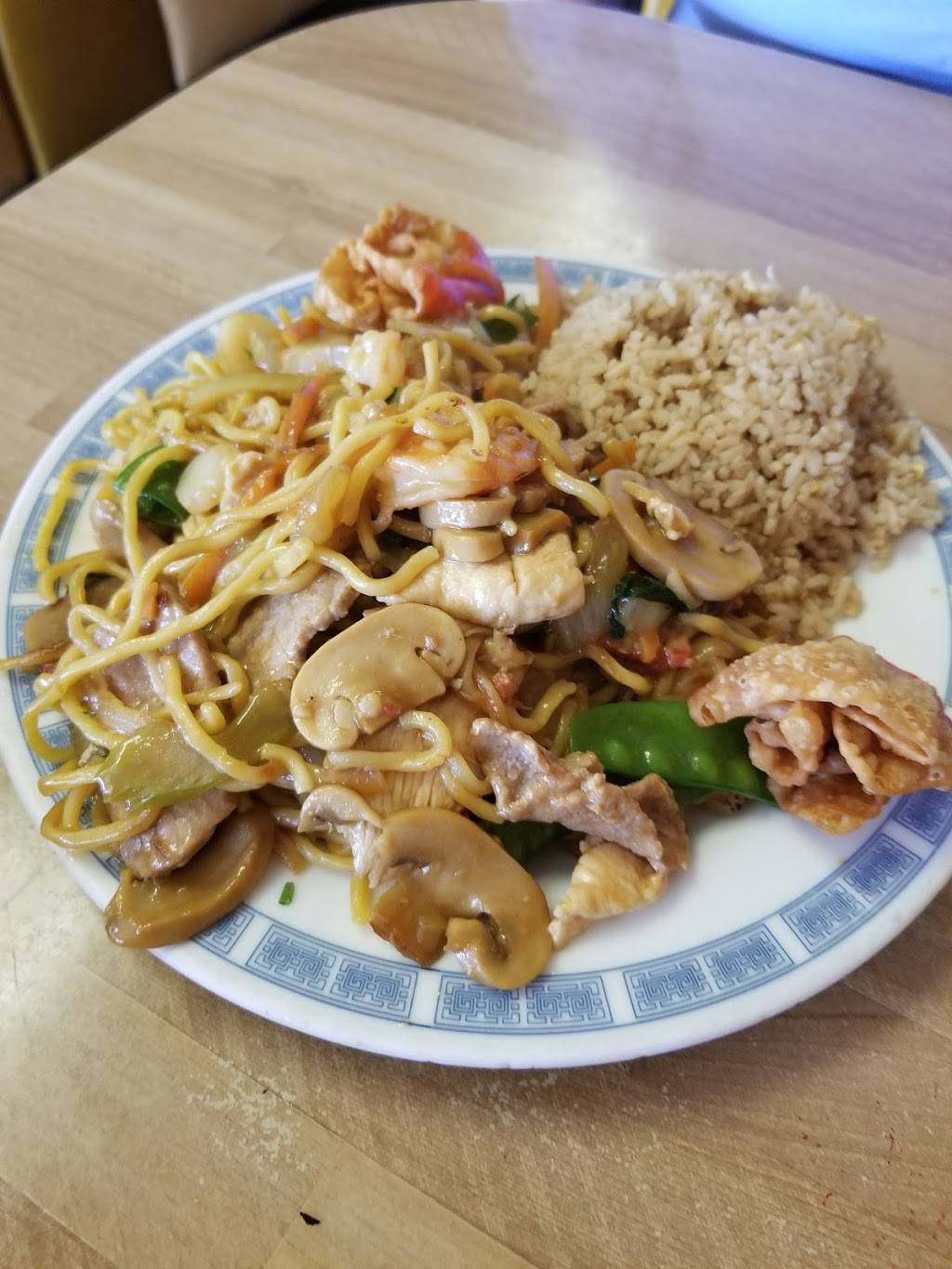 Gongs Chinese Food | restaurant | 6815 Warner Ave, Huntington Beach, CA 92647, USA | 7148426797 OR +1 714-842-6797