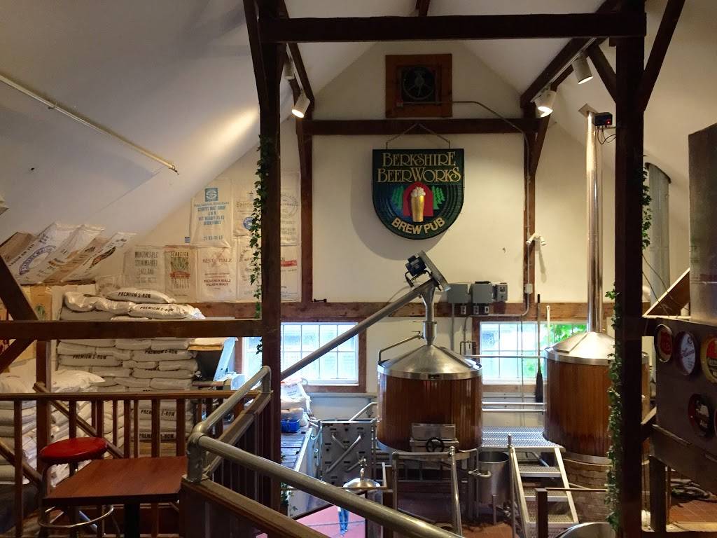 Barrington Brewery & Restaurant | restaurant | 420 Stockbridge Rd Suite 7, Great Barrington, MA 01230, USA | 4135288282 OR +1 413-528-8282