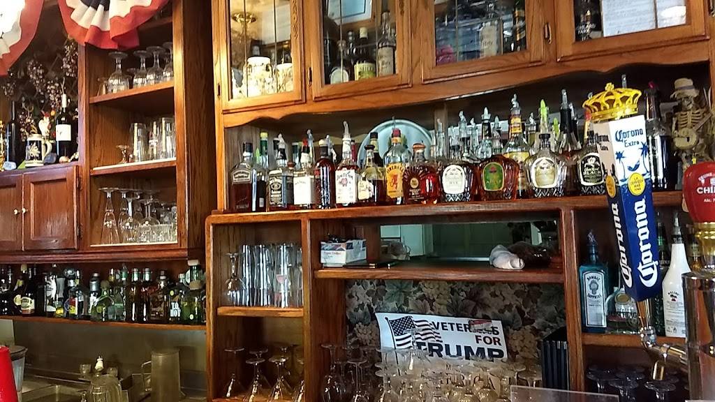 Finleys Bar & Grill | restaurant | 10477 S Airport Way, Manteca, CA 95336, USA | 2099839493 OR +1 209-983-9493