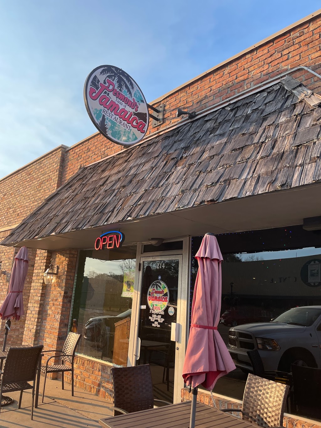 Desmonds Taste of Jamaica Restaurant | restaurant | 214 W Laurel Ave, Foley, AL 36535, USA | 2519703287 OR +1 251-970-3287