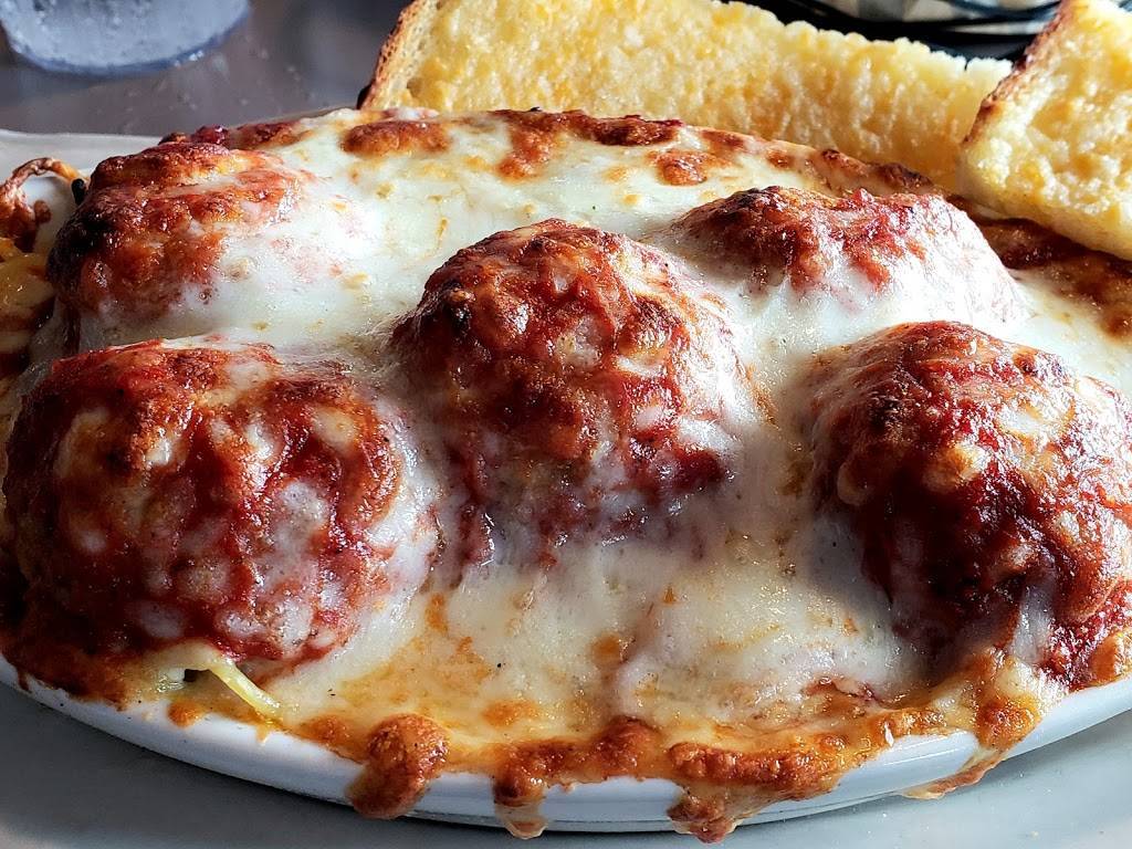 Cristianos Pizza Etc | restaurant | 1206 State Ave G, Marysville, WA 98270, USA | 3606538356 OR +1 360-653-8356