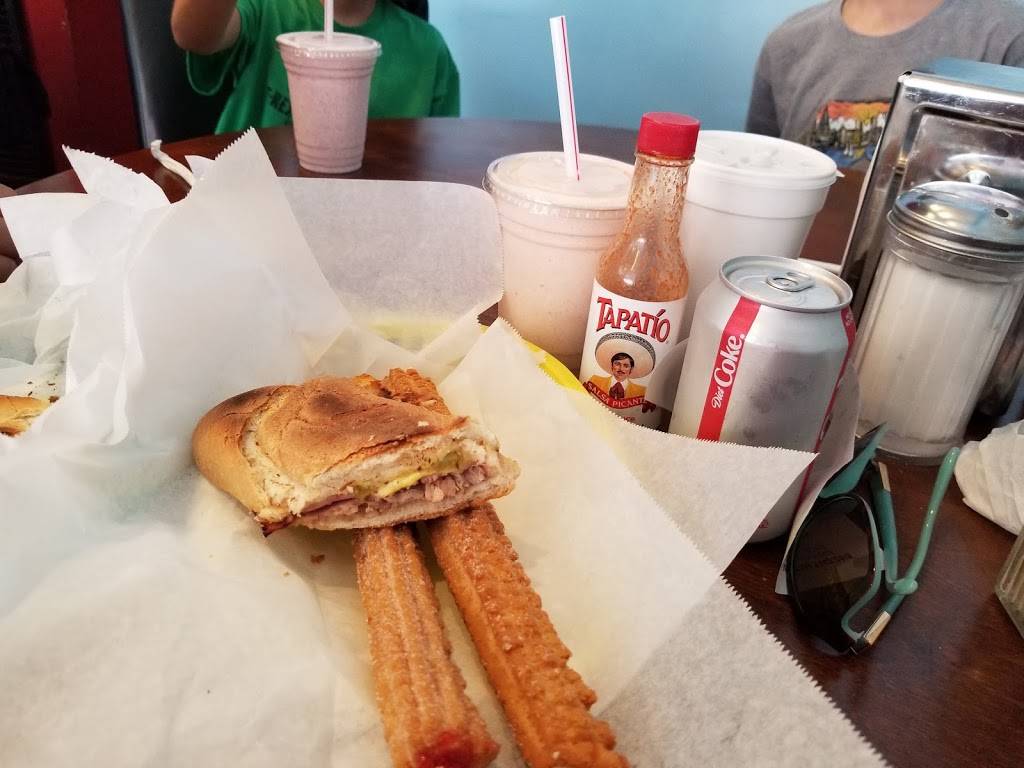 Bias Café Marianao | restaurant | 4323 W Addison St, Chicago, IL 60641, USA | 7739930178 OR +1 773-993-0178