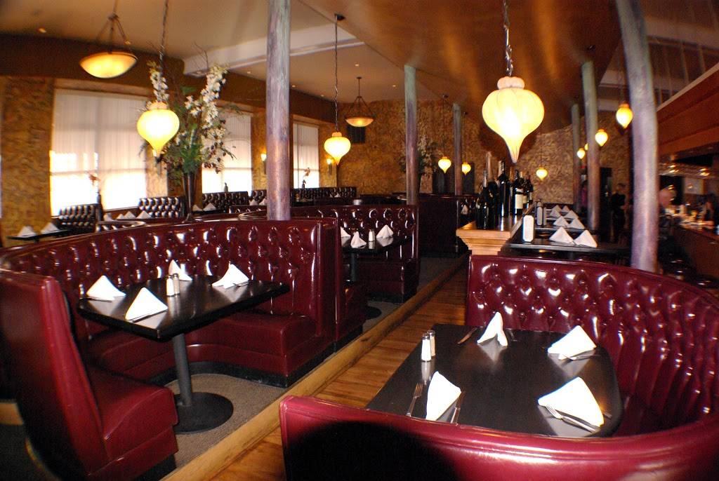 Famous Steak House | night club | 31 N Tejon St, Colorado Springs, CO 80903, USA | 7192277333 OR +1 719-227-7333