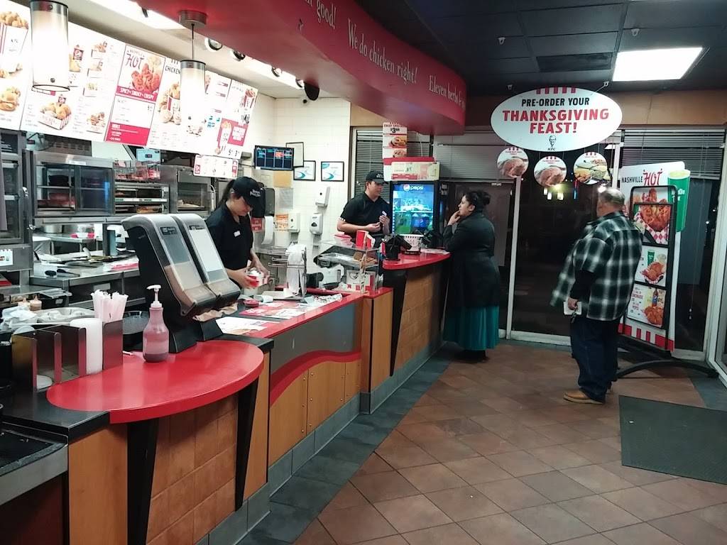 KFC | restaurant | 552 E Santa Clara St, San Jose, CA 95112, USA | 4082988880 OR +1 408-298-8880