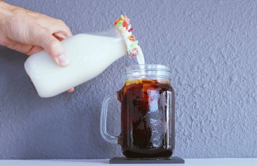 Milkin it | bakery | 1000 Channelside Dr, Tampa, FL 33602, USA | 8139994846 OR +1 813-999-4846