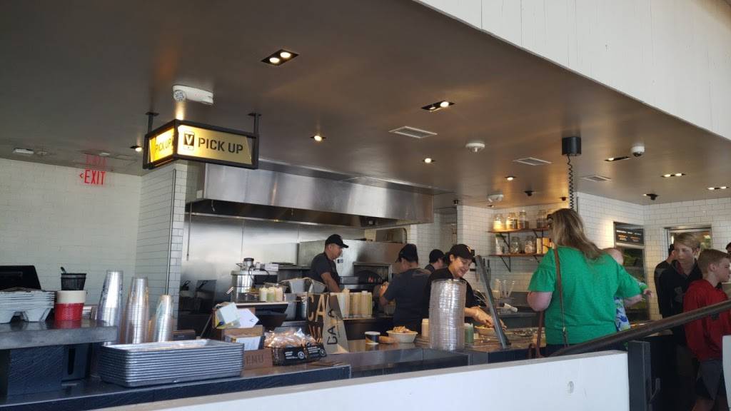 CAVA | restaurant | Kamp Washington Center, 11046 Lee Hwy, Fairfax, VA 22030, USA | 7039553825 OR +1 703-955-3825