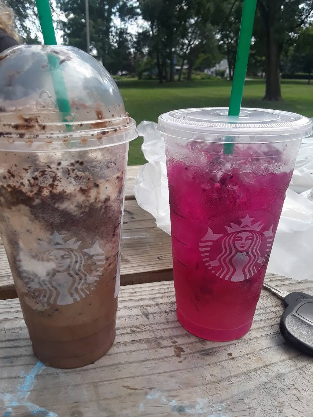 Starbucks | cafe | 4752 Ridge Rd, Brooklyn, OH 44144, USA | 2162878462 OR +1 216-287-8462