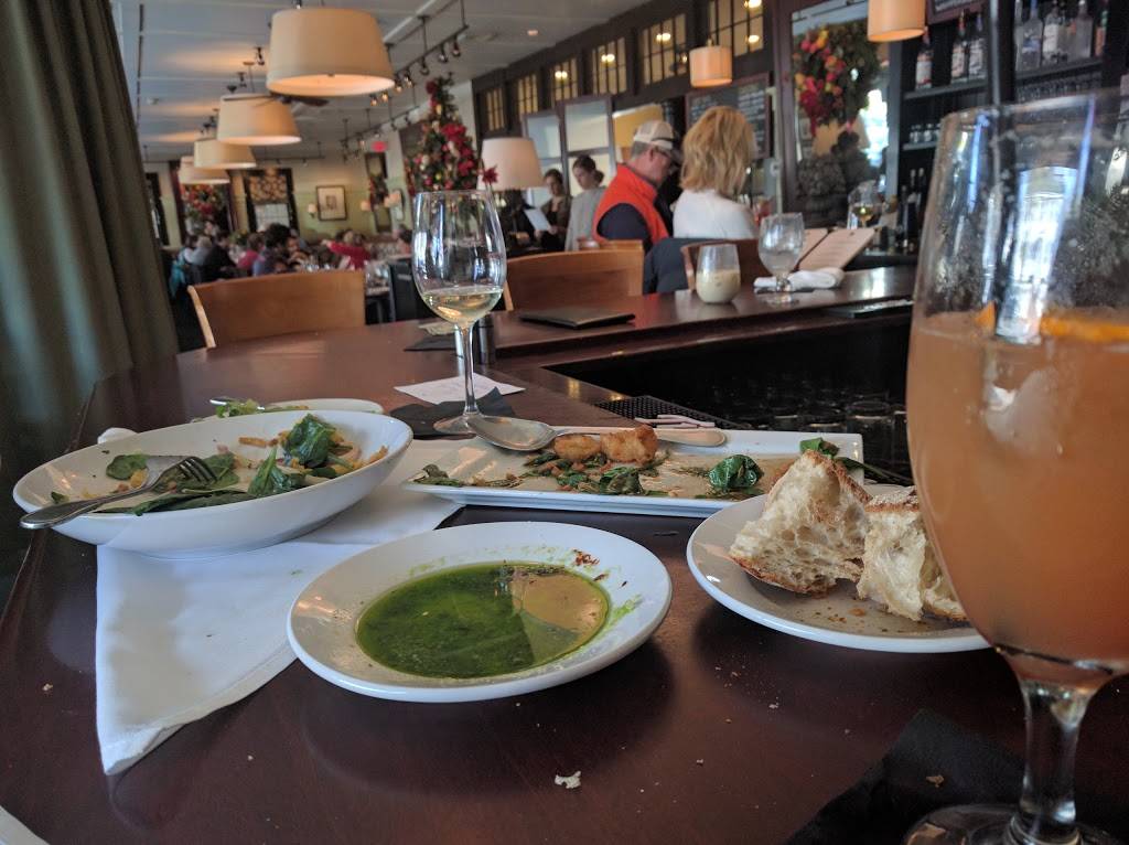 Square Cafe | restaurant | 150 North St, Hingham, MA 02043, USA | 7817404060 OR +1 781-740-4060