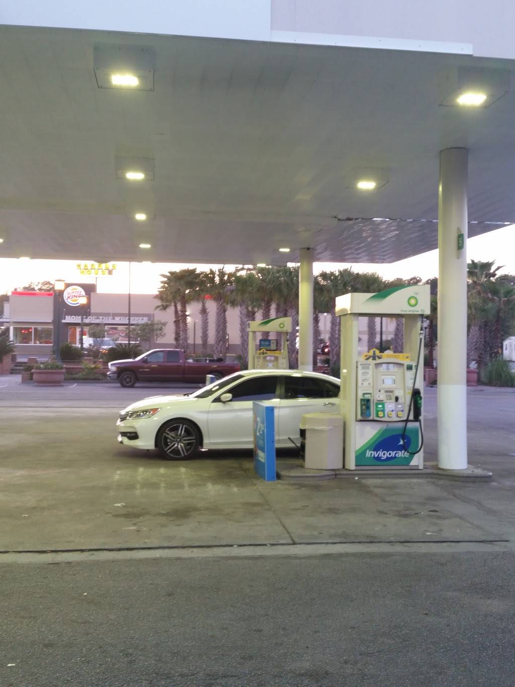 BP | restaurant | 529 E Main St, Ridgeland, SC 29936, USA | 8437262195 OR +1 843-726-2195