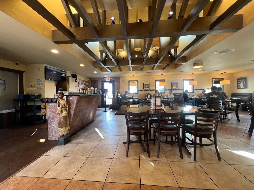 Chang Thai Montrose Cuisine | restaurant | 1015 S Townsend Ave, Montrose, CO 81401, USA | 9702404567 OR +1 970-240-4567
