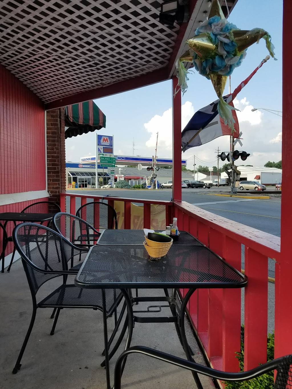 Margaritas Mexican Grill | restaurant | 104 S Meridian St, Sunman, IN 47041, USA | 8126230244 OR +1 812-623-0244