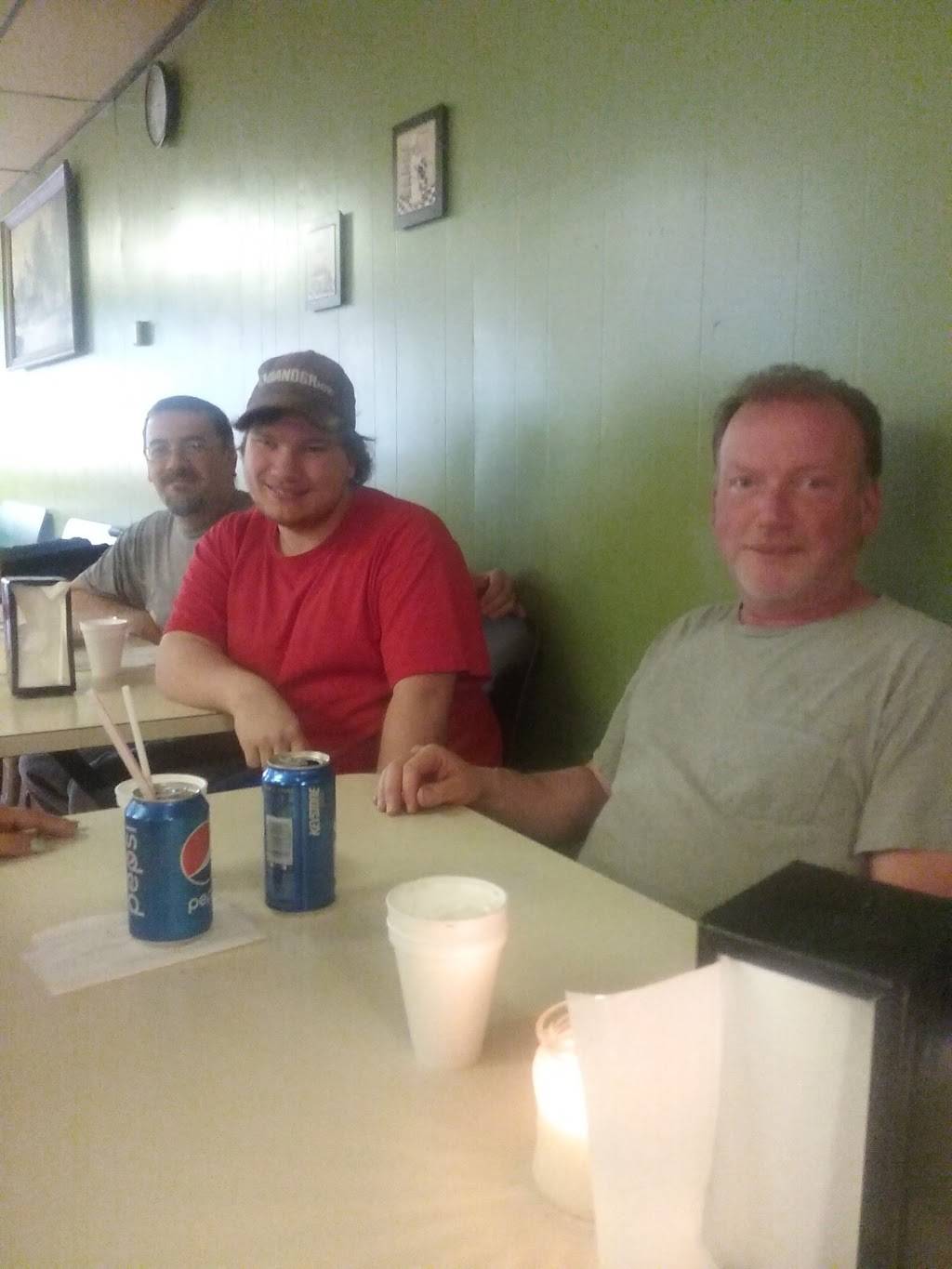 New York Pizzeria | restaurant | 7439 Main St, Newport, NY 13416, USA | 3158458121 OR +1 315-845-8121