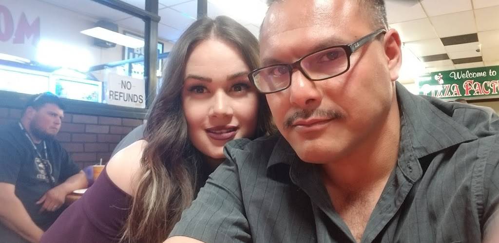 Pizza Factory | restaurant | 250 E Antelope Ave, Woodlake, CA 93286, USA | 5595643348 OR +1 559-564-3348