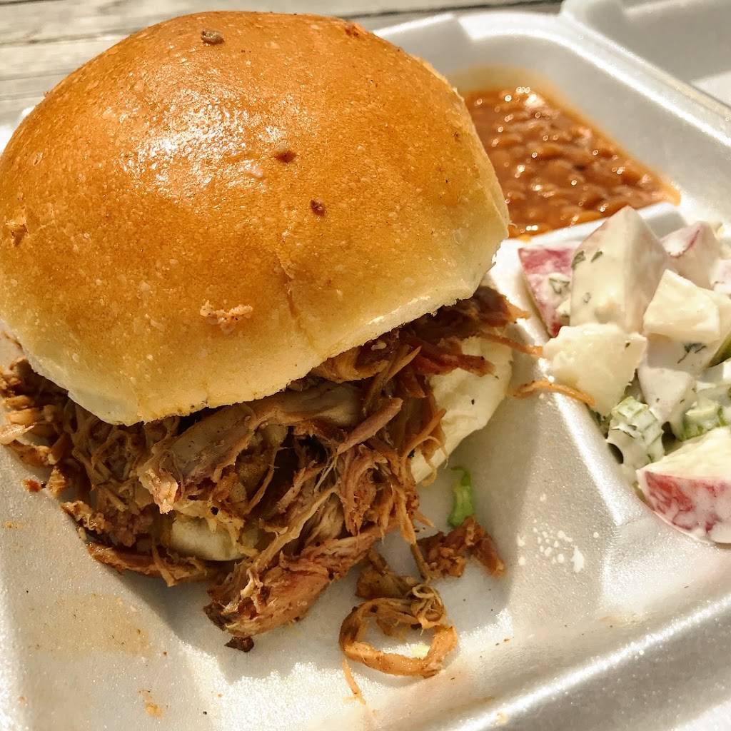 Smokin Joes Barbecue | restaurant | 2861 Lynnhaven Dr, Virginia Beach, VA 23451, USA | 7575446249 OR +1 757-544-6249