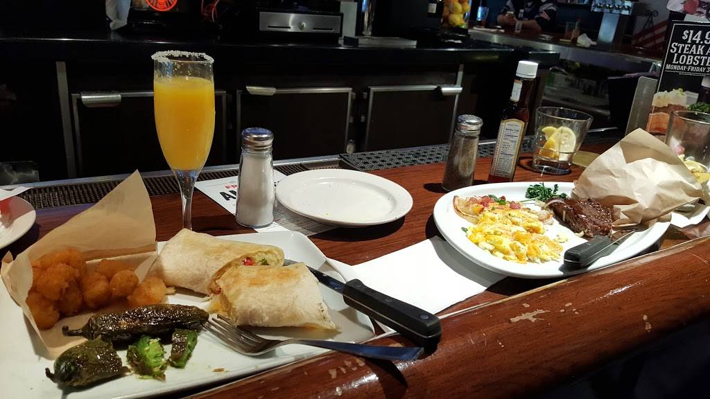 TGI Fridays | restaurant | 390 E Hospitality Ln, San Bernardino, CA 92408, USA | 9098889934 OR +1 909-888-9934