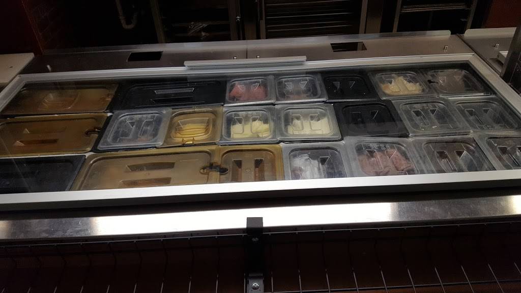 Subway | restaurant | 3386 S High St, Columbus, OH 43207, USA | 6144917826 OR +1 614-491-7826