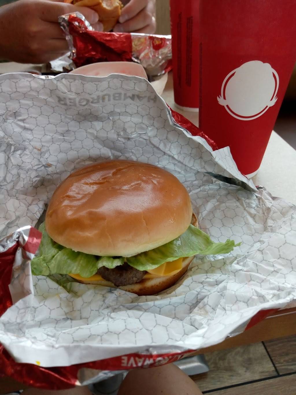 Wendys | restaurant | 13826 Landstar Blvd, Orlando, FL 32824, USA | 4078567848 OR +1 407-856-7848