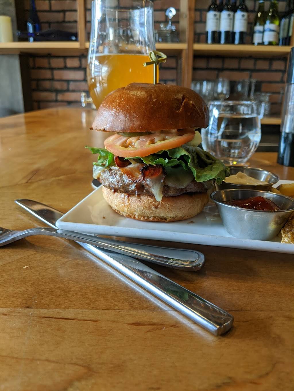 Local 1794 | restaurant | 1794 Danforth Ave, Toronto, ON M4C 1H8, Canada | 4164631794 OR +1 416-463-1794