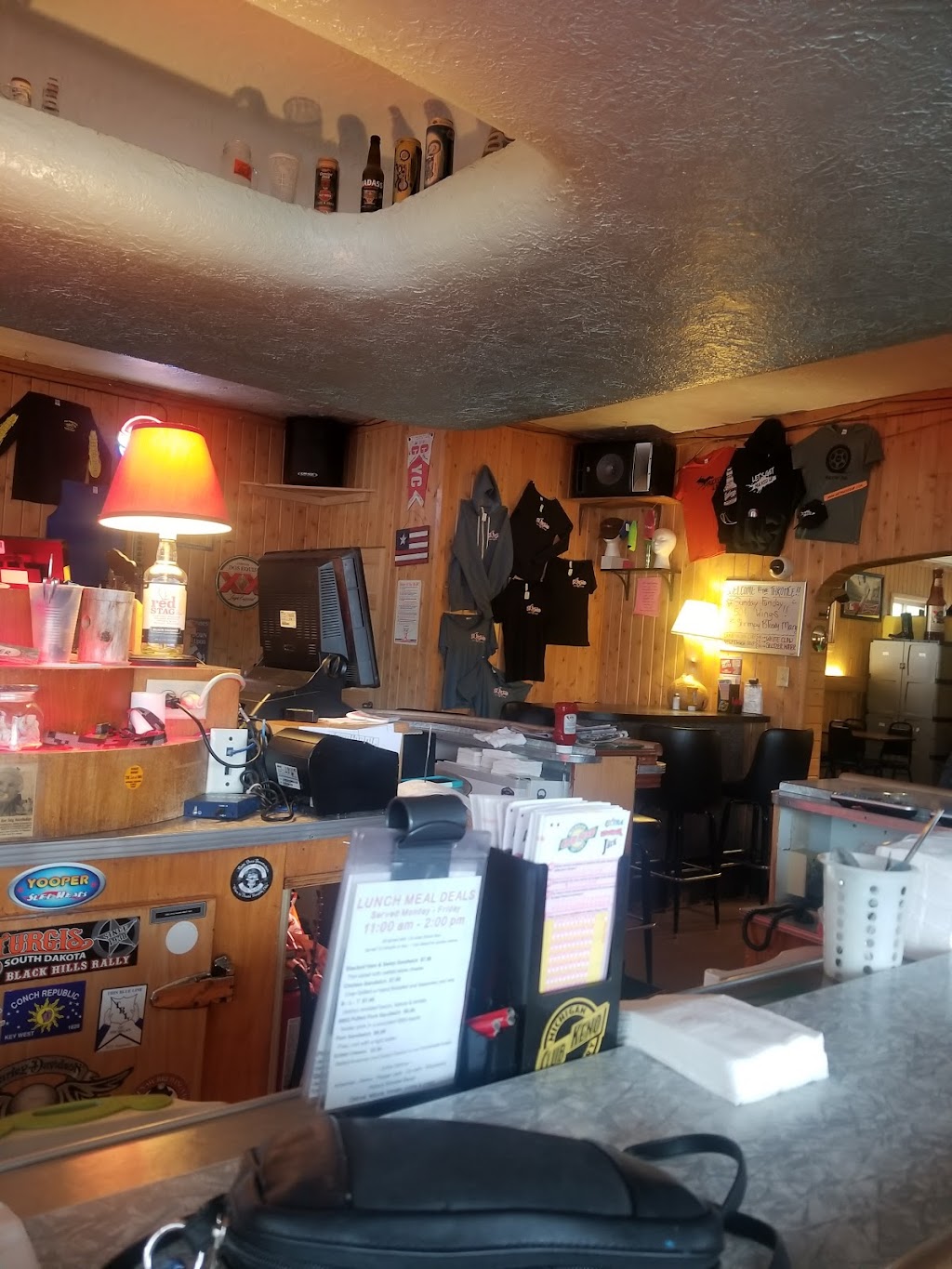 The Throttle Bar & Grill | restaurant | 1669 M-35, Little Lake, MI 49833, USA | 9063469855 OR +1 906-346-9855