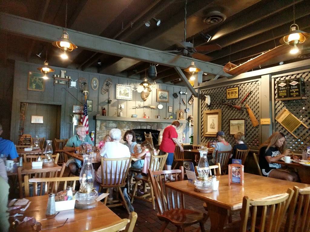 Cracker Barrel Old Country Store | restaurant | 300 Jason Way Ct, Davenport, IA 52806, USA | 5633864847 OR +1 563-386-4847