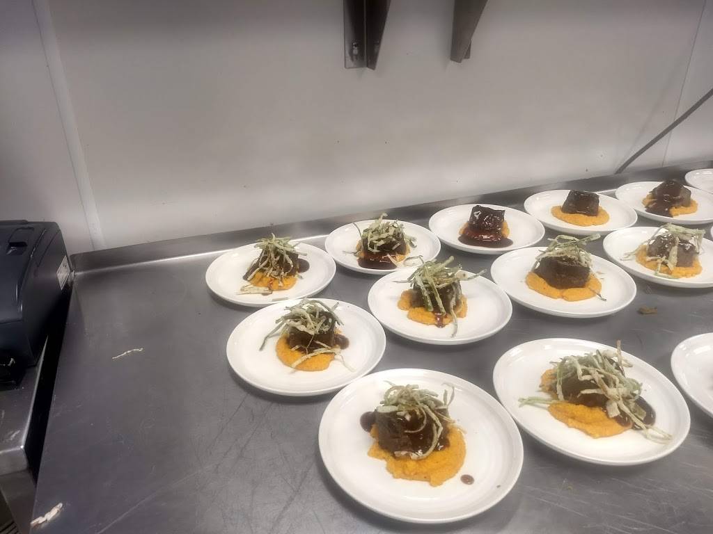 Jo Jo Carlonis Italian Restaurant & Pizzeria | meal delivery | 627 W Bagley Rd, Berea, OH 44017, USA | 4402358880 OR +1 440-235-8880