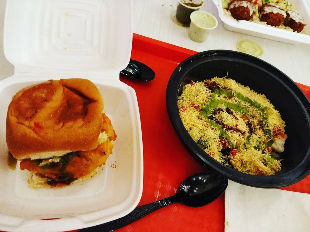 Taste of India | restaurant | 30 Mall Dr W, Jersey City, NJ 07310, USA | 2016565000 OR +1 201-656-5000