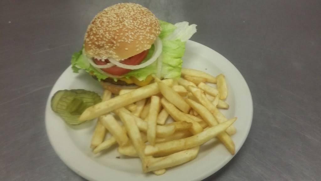 Oyster Bay Sports Bar & Grill | restaurant | 5828 Moon Rd, Columbus, GA 31909, USA | 7062212924 OR +1 706-221-2924