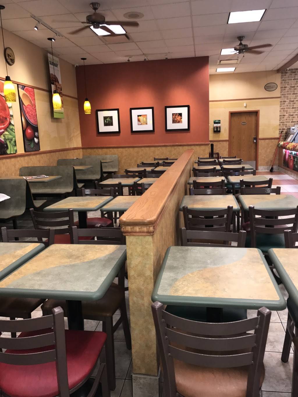 Restaurant SUBWAY | restaurant | 881 Rue Principale, Granby, QC J2G 2Z5, Canada | 4507767646 OR +1 450-776-7646