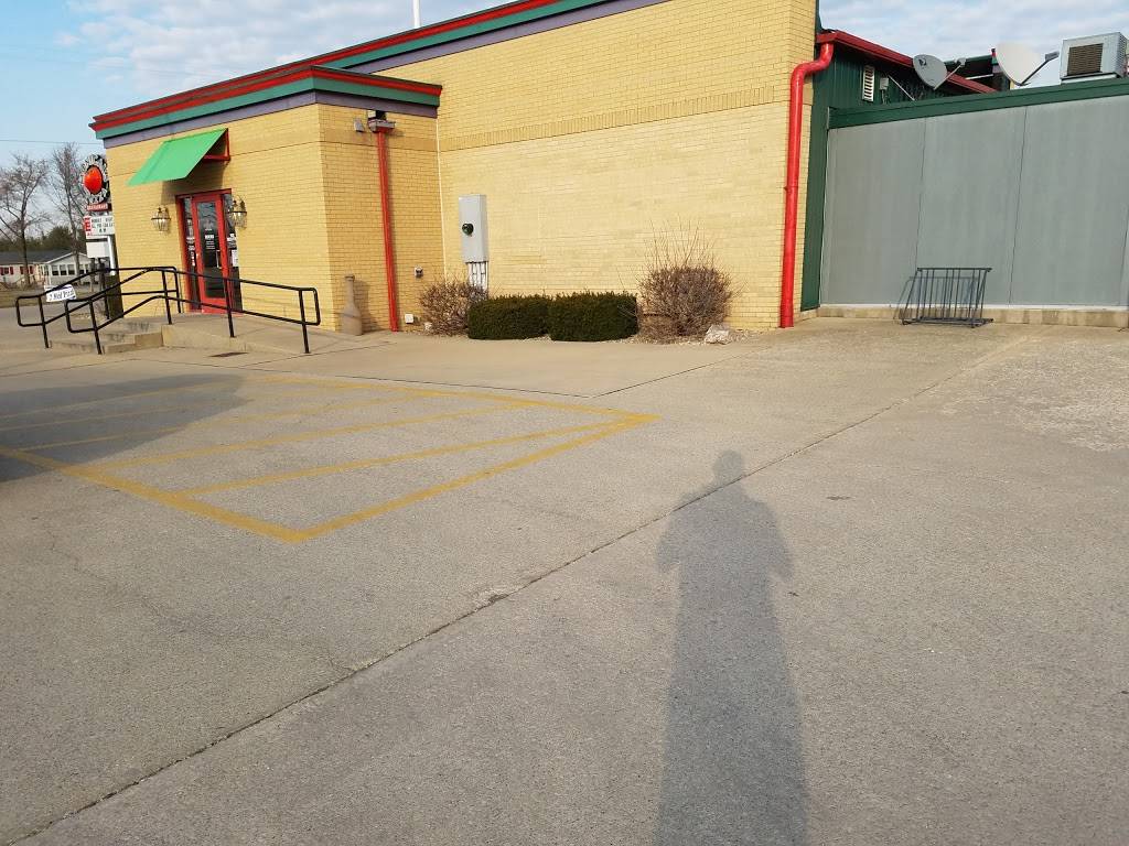 Monicals Pizza | restaurant | 1900 W Main St, Shelbyville, IL 62565, USA | 2177744100 OR +1 217-774-4100