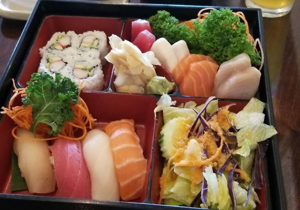 Musashi Thai & Sushi | restaurant | 6237 N Federal Hwy, Fort Lauderdale, FL 33308, USA | 9547717322 OR +1 954-771-7322