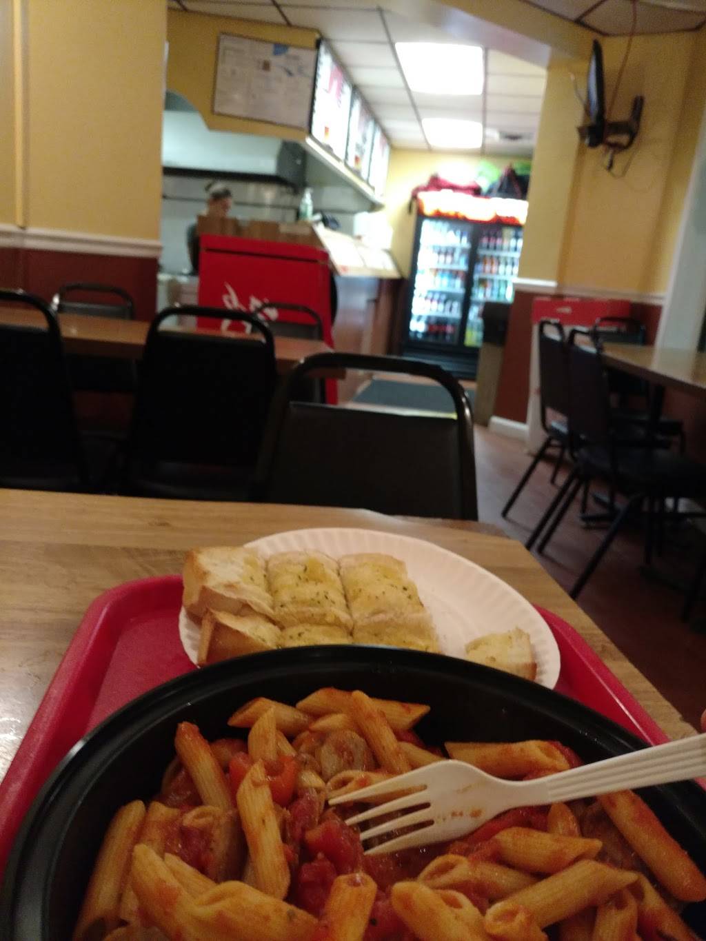 Marias Pizzeria | restaurant | 932 Salem St, Malden, MA 02148, USA | 7813249646 OR +1 781-324-9646