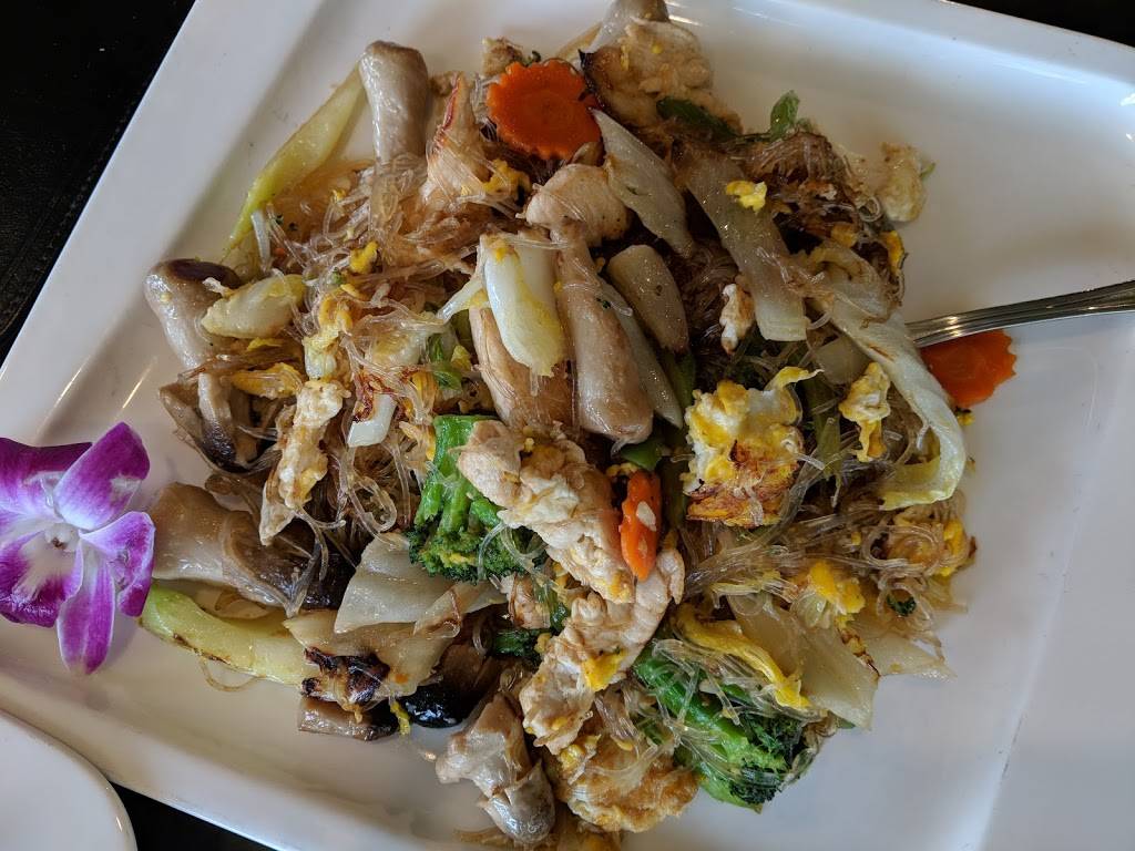 Baan Thai Cuisine | restaurant | 726 San Anselmo Ave, San Anselmo, CA 94960, USA | 4154579470 OR +1 415-457-9470