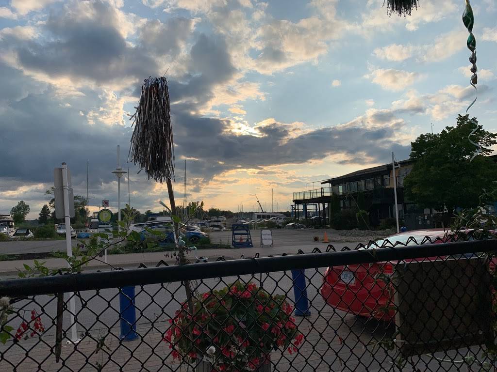 Chip truck | restaurant | 600-590 Liverpool Rd, Pickering, ON L1W 1R1, Canada | 7059391598 OR +1 705-939-1598